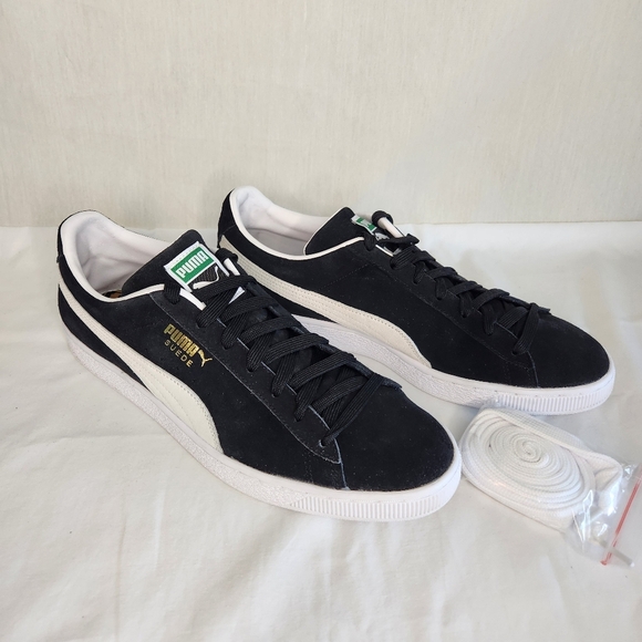 Puma Men's Suede Classic XXI Black And White Sneakers Size 12 - Picture 2 of 8